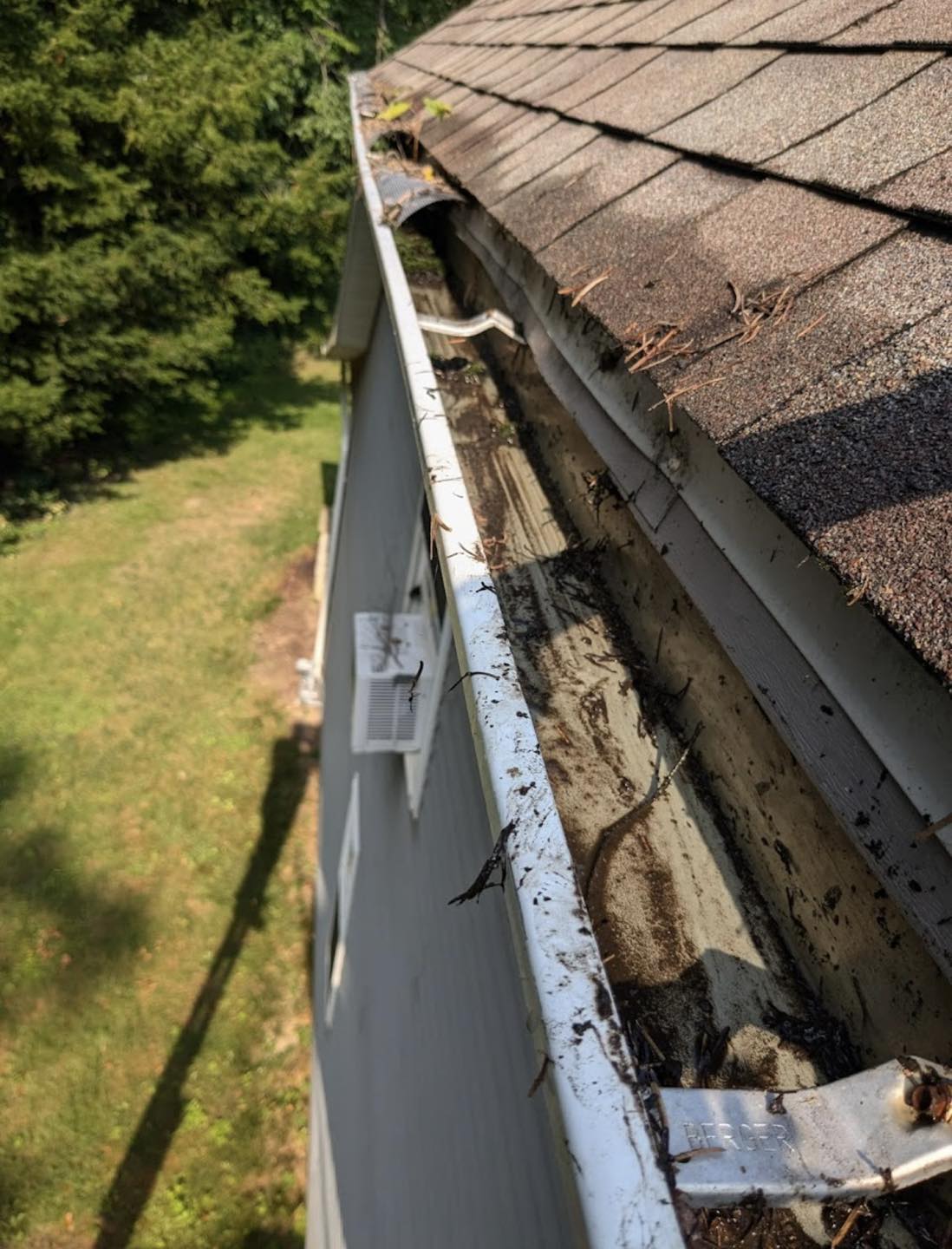 gutter cleaning erie pa