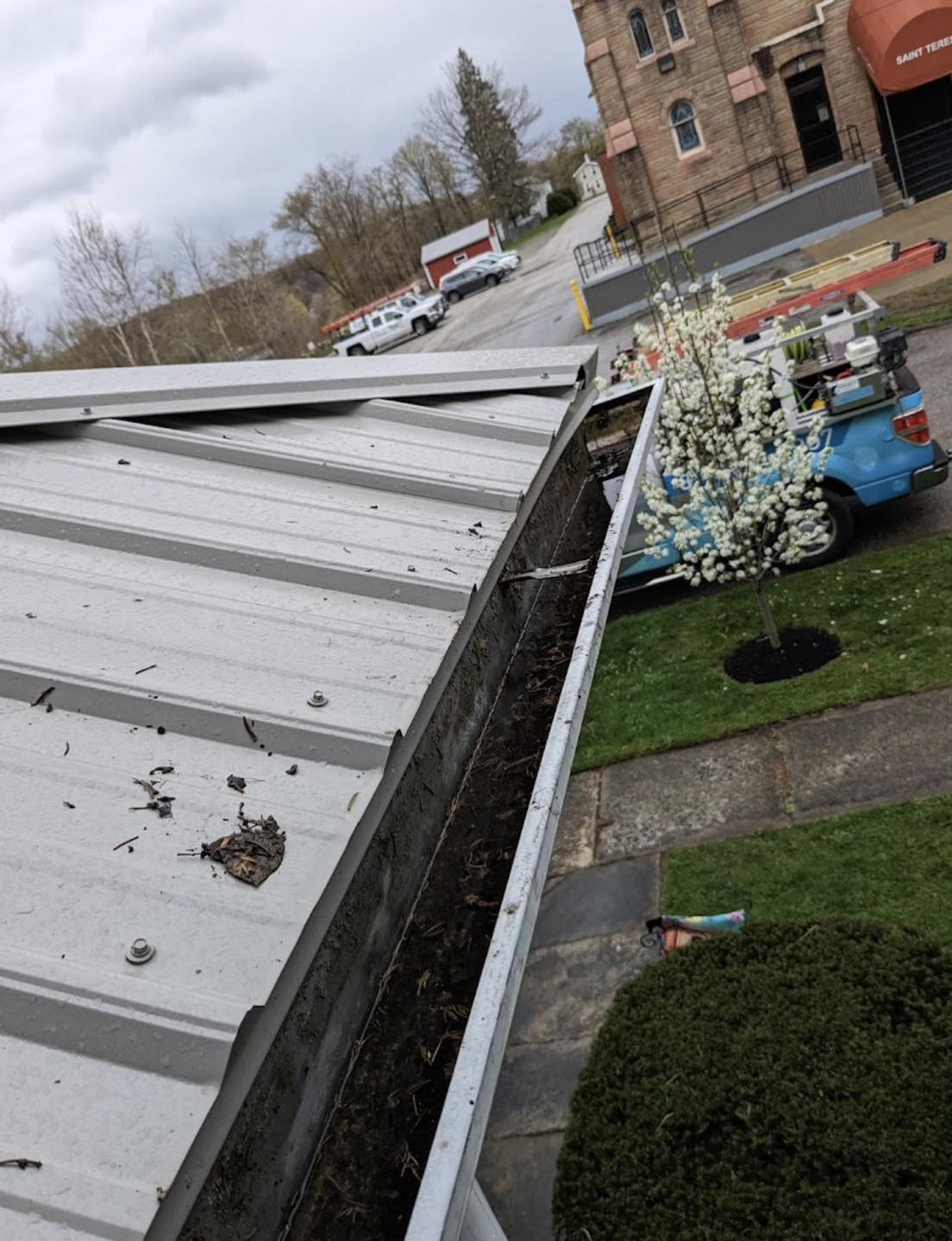 gutter cleaning erie pa